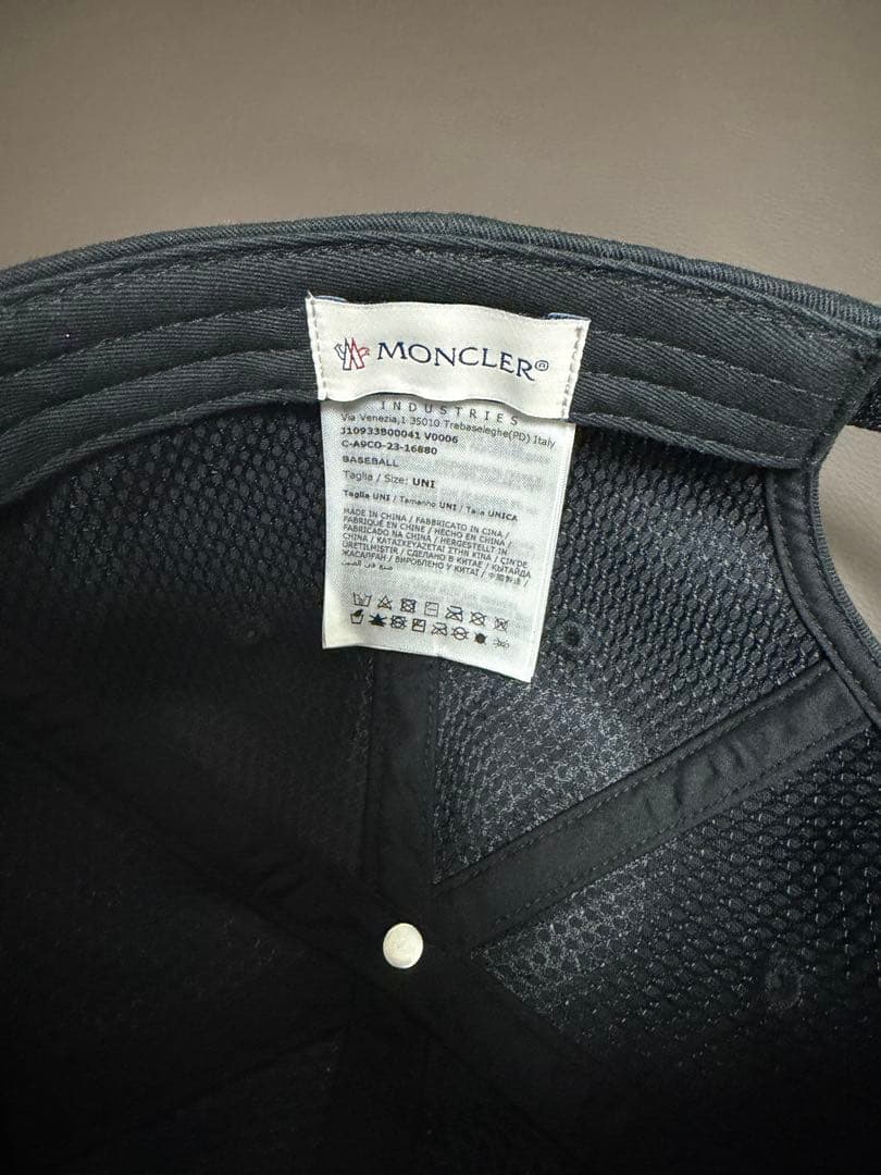 モンクレール　キャップ　ユニセックス