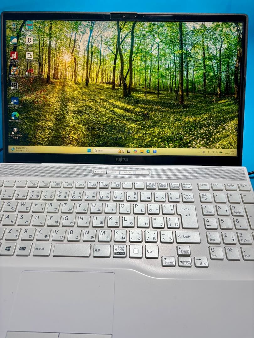 富士通 LIFEBOOK AH53/E2 i7 10510U 2TB 32GB