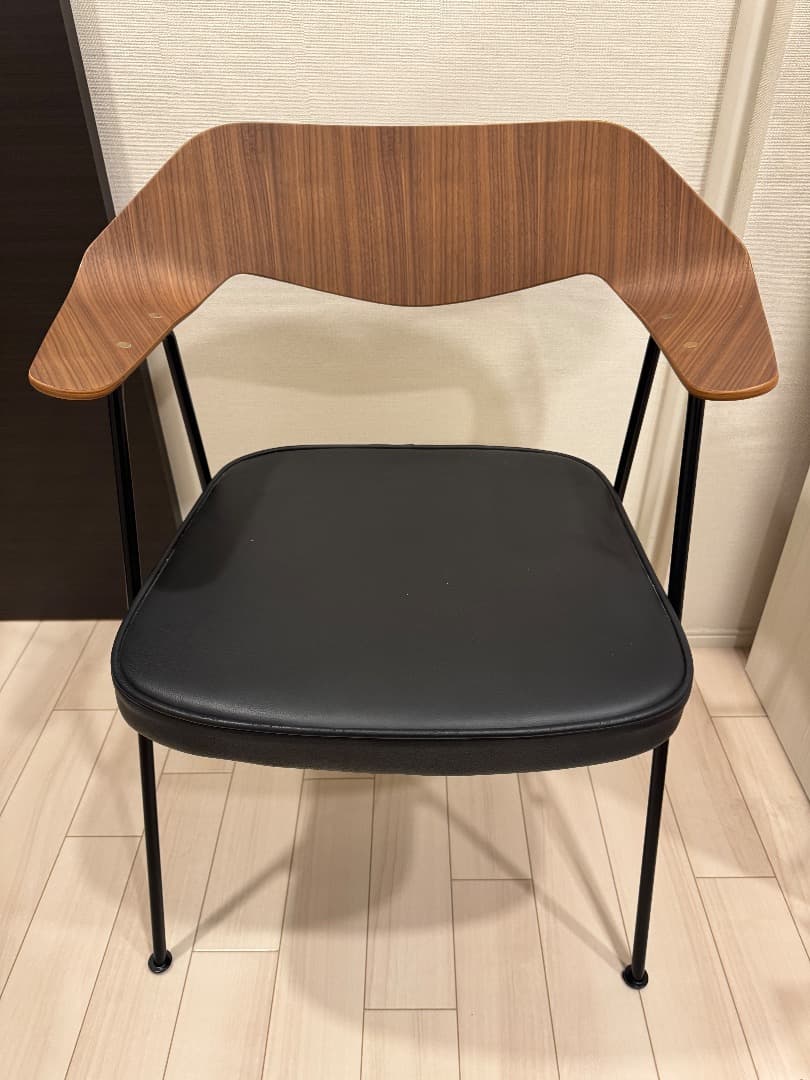 ヤマ　ACTUS Case 675チェア