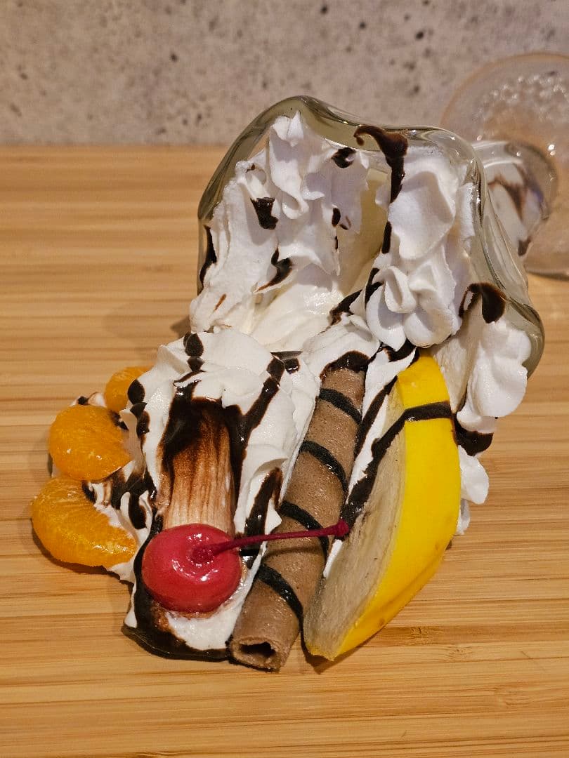 食品サンプル★倒れたパフェ