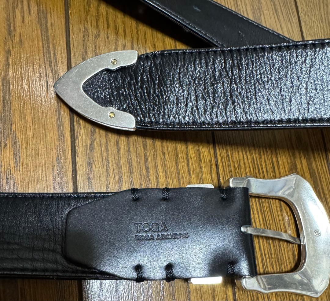 TOGA ARCHIVES メタルレザーベルト