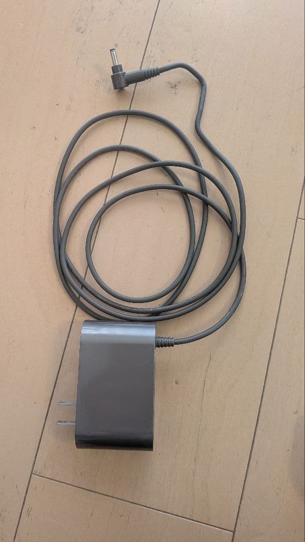 Dyson ダイソン v10 sv12 掃除機 各種アタッチメント付き