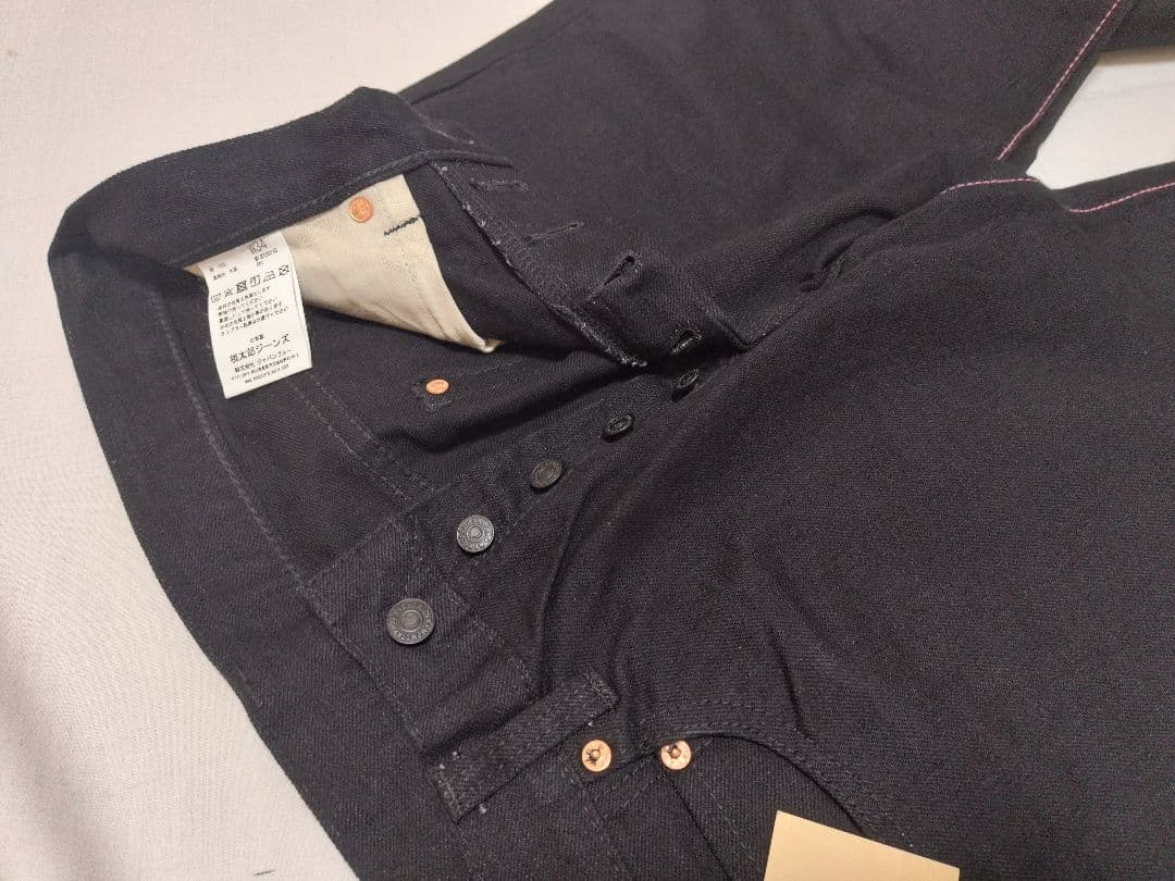 桃太郎ジーンズ 出陣 Black x Blackタイトテーパードジーンズ　W34