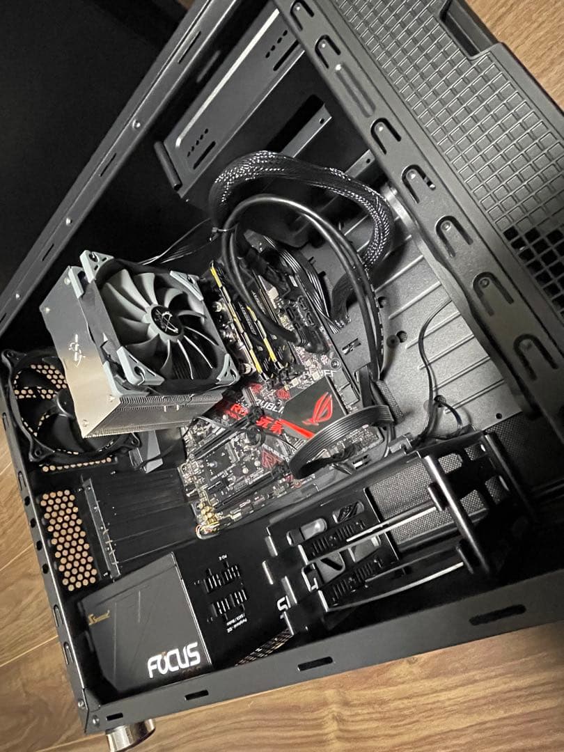 自作PC Intel 9700 Core i7 DDR4 16GB