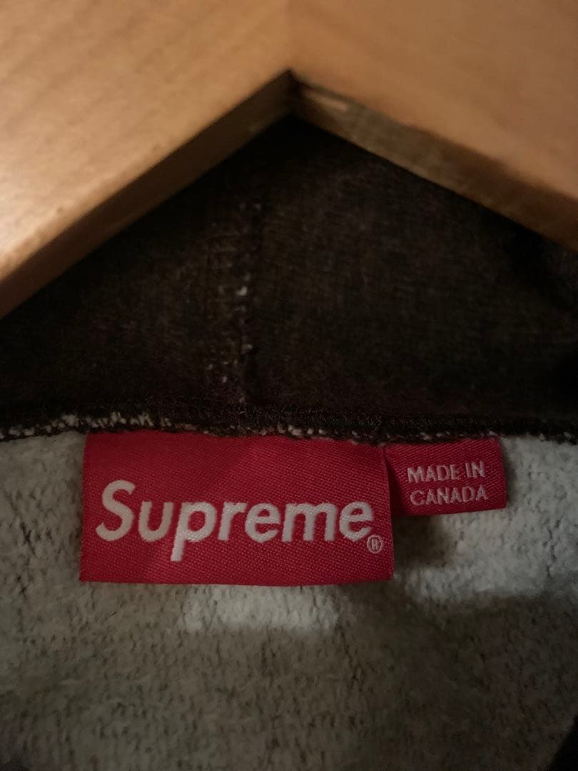 シュプリームパーカーL