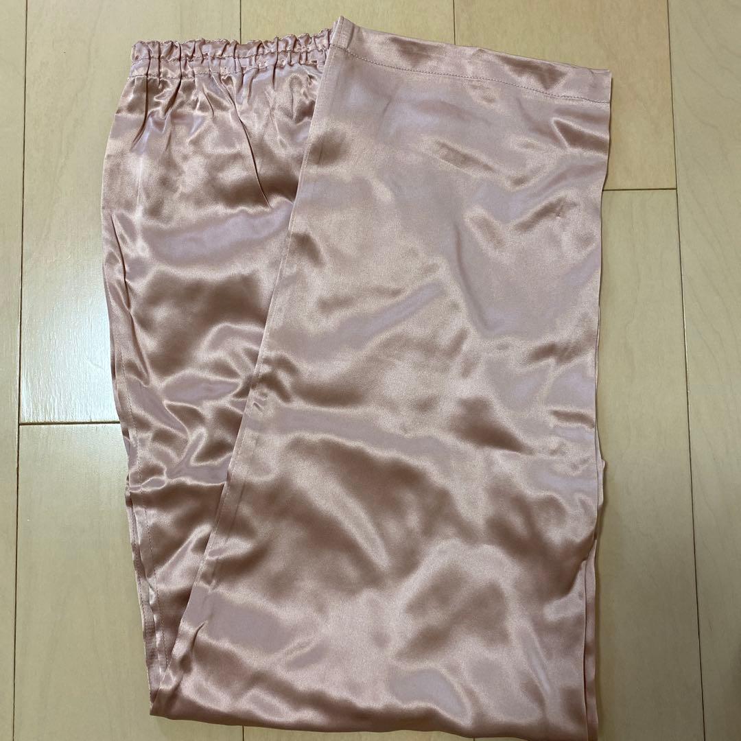 ワコール　シルク100%パジャマ　Mサイズ