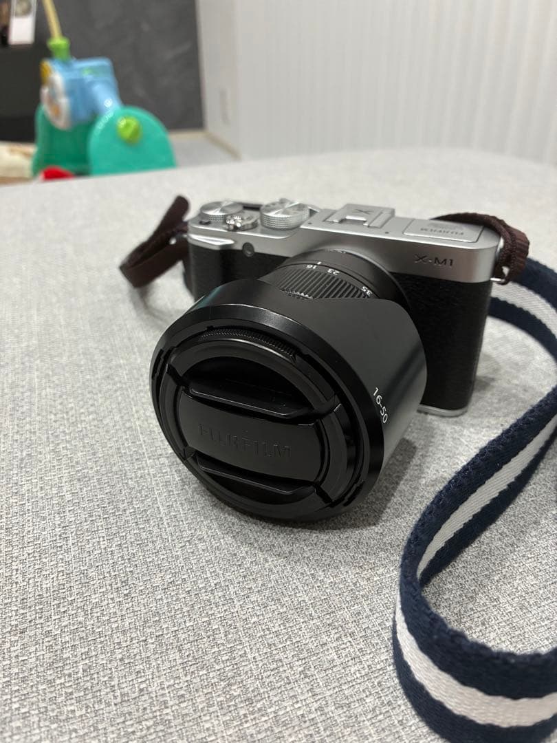 富士フイルム　X-M1 レンズキット