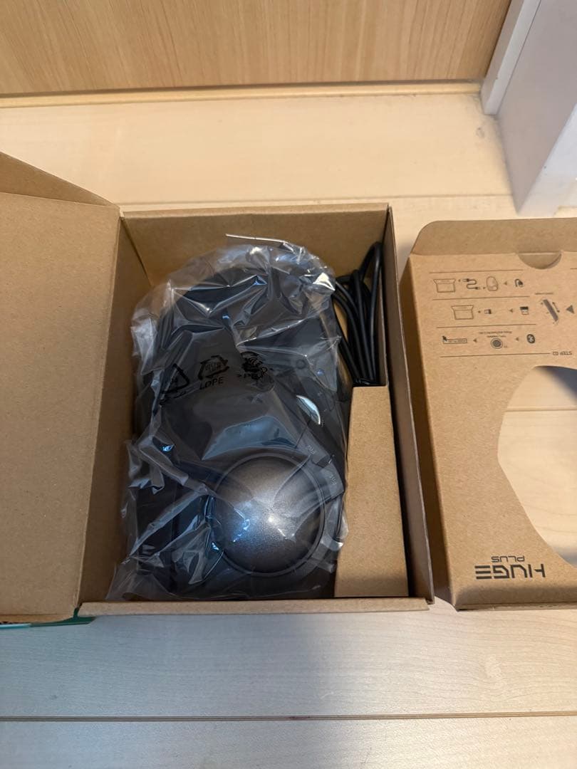 【新モデル】エレコムトラックボールマウス HUGE PLUS Bluetooth