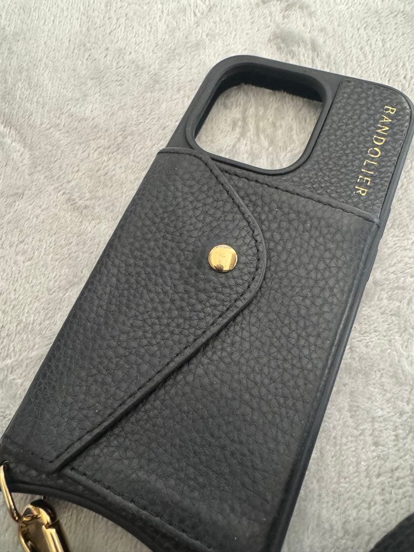 RANDOLIER ブラックレザーケース ストラップ付きiPhone 15Pro