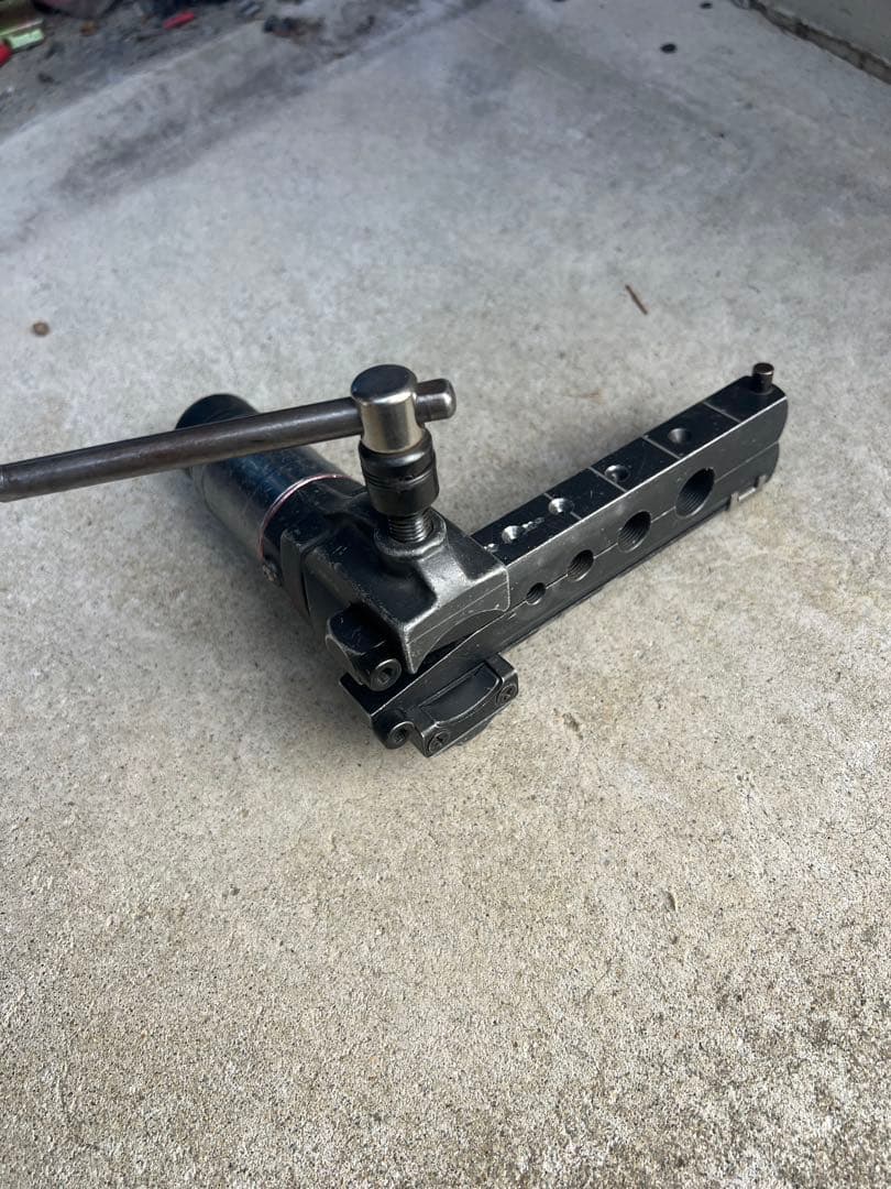 BBK 700-DPC 軽量フレアツール