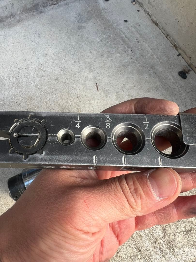 BBK 700-DPC 軽量フレアツール