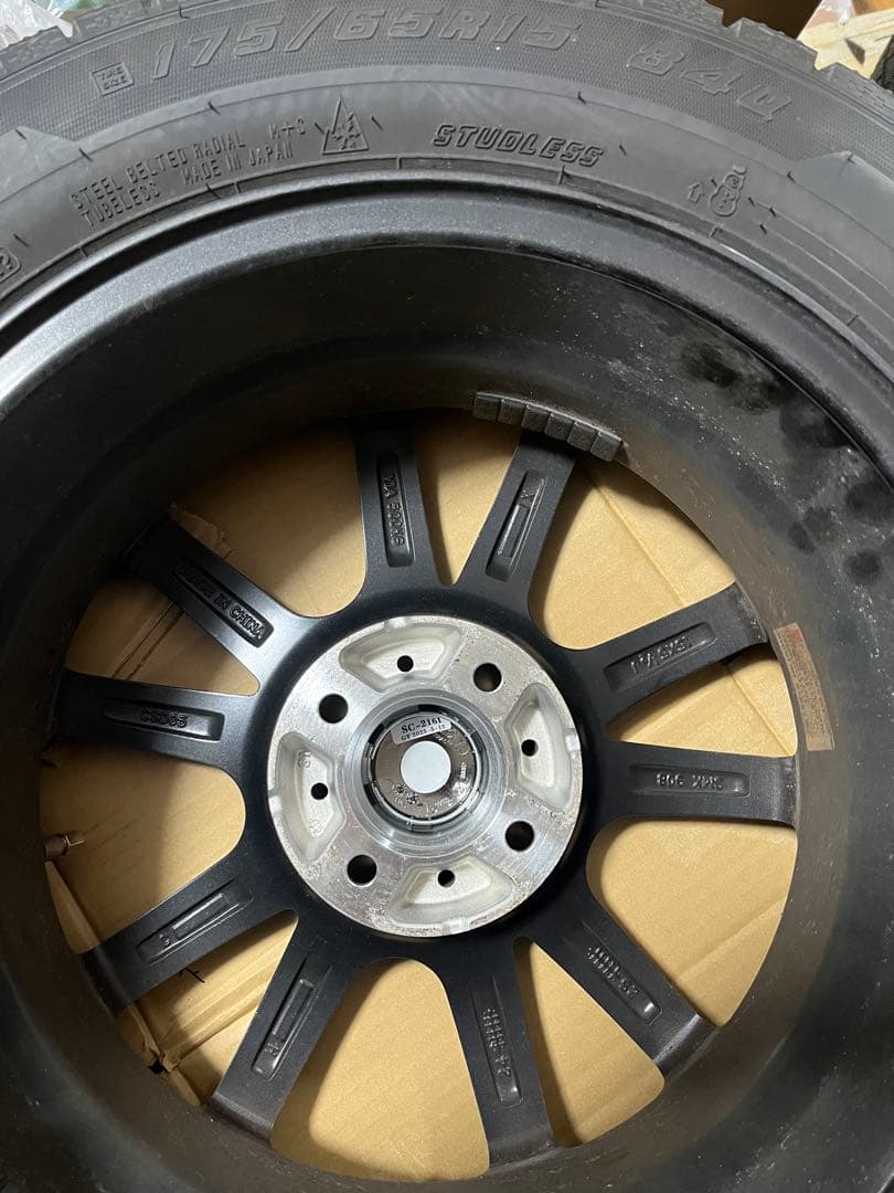 ともっこ　2025年製ICE NAVI 7 175/65R15 ホイール付