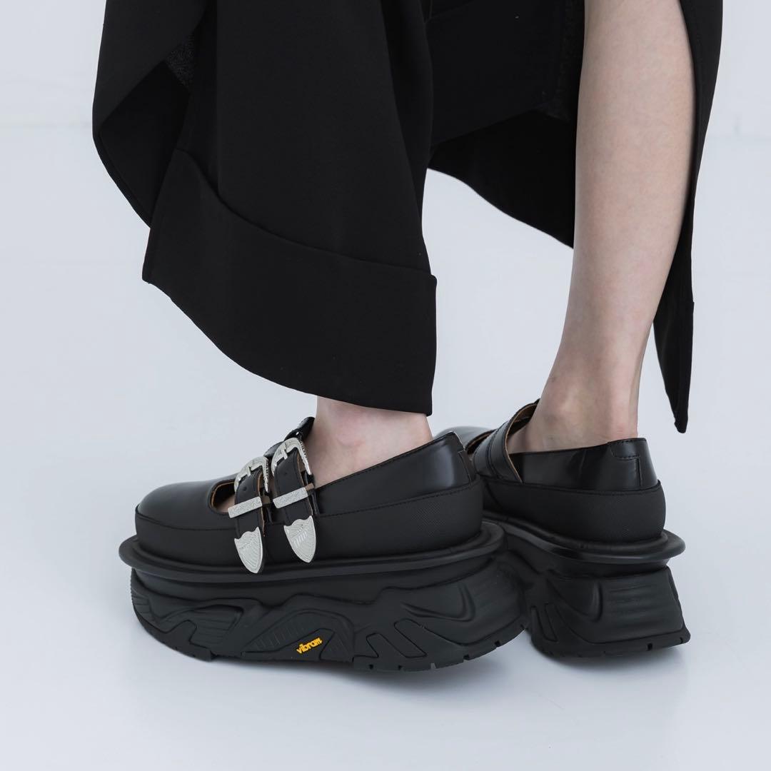 【TOGA PULLA/トーガプルラ】 AJ1316/メリージェー ン