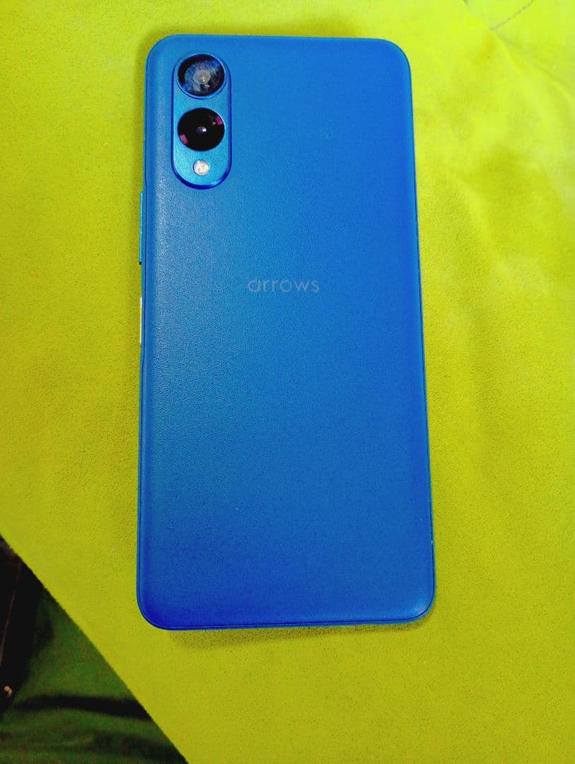 Arrows We2 FCG02 128GB　FREE SIM