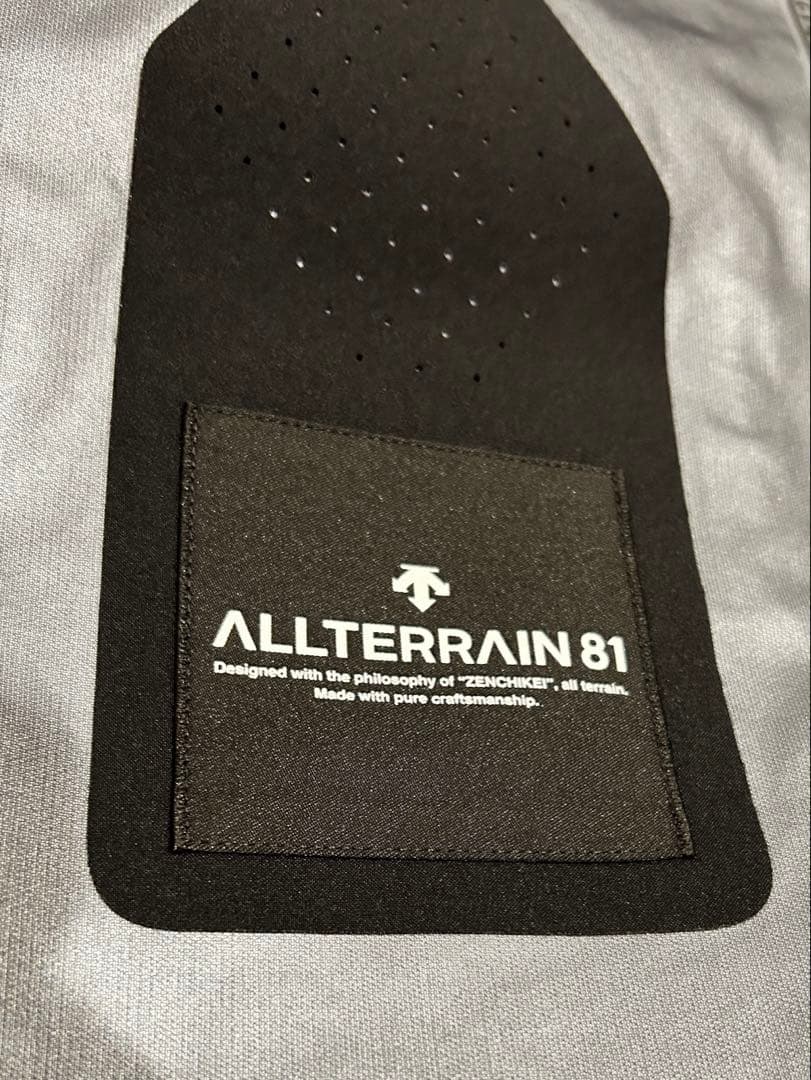 DESCENTE ALLTERRAIN 81 ZENCHIKEI Lサイズ
