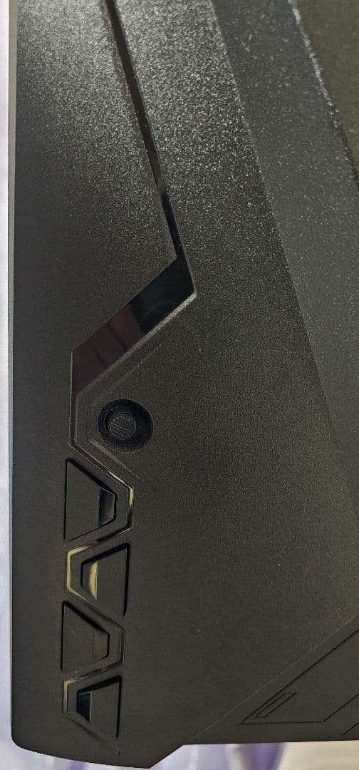 ASUS 28インチ 4K 144hz ゲーミングモニター VG28UQL1