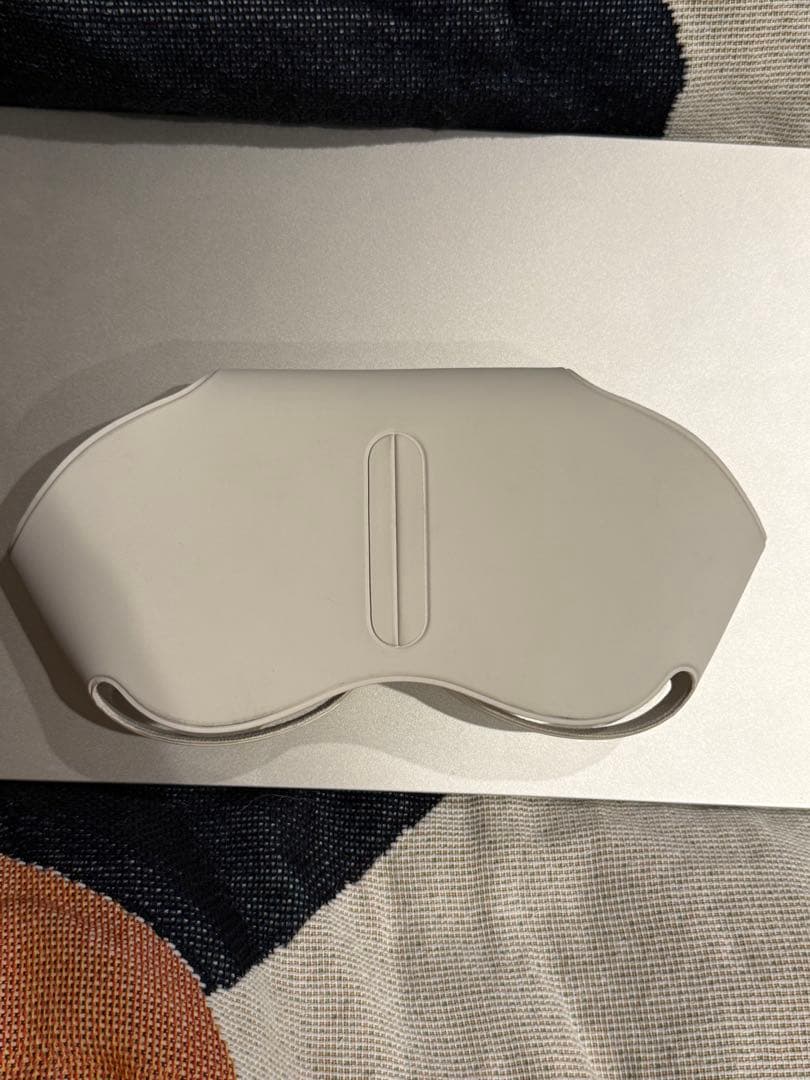 AirPods Max スターライト