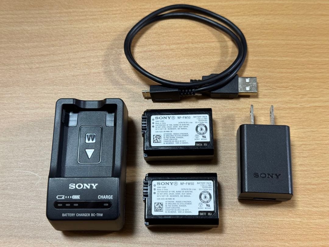 【値下げ】SONY α6400 本体、純正バッテリー2個、純正充電器