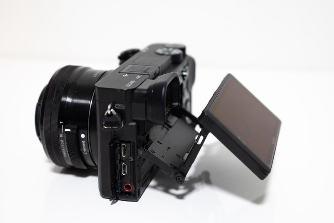 SONY α6400 ダブルズーム＋SIGMA 30mm F1.4 付属品多数