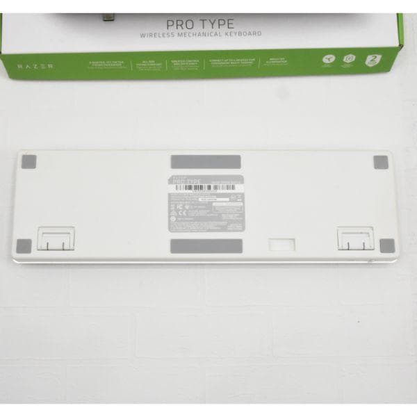 Razer Pro Type ワイヤレスメカニカルキーボード 白
