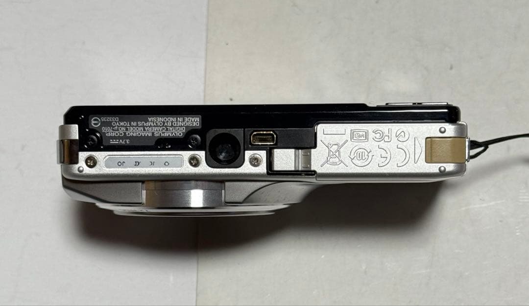 オリンパス OLYMPUS μ-7010 シルバー