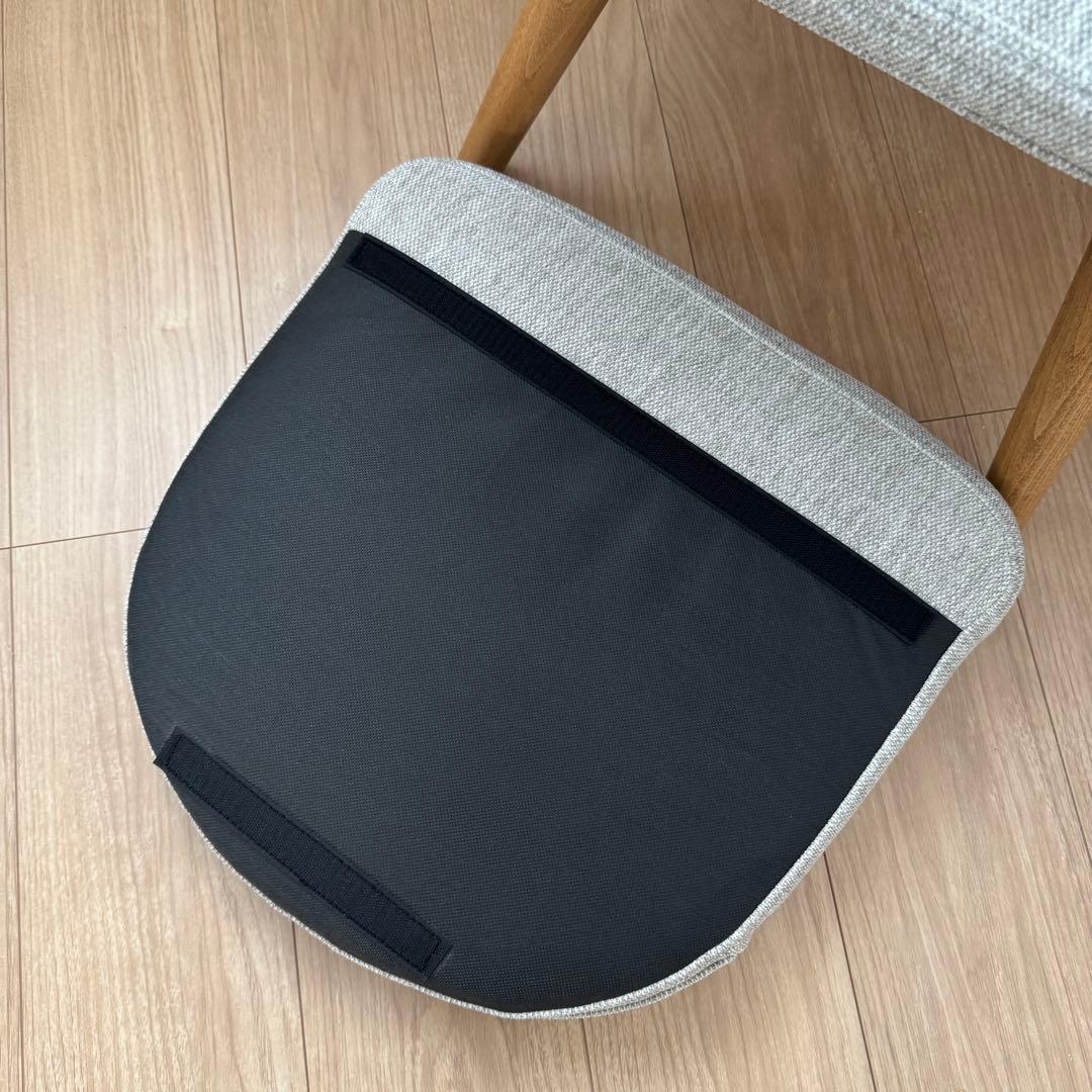 【ゆきんこ】使用期間2週間　回転チェア ピーヴォPIIVO グレー 椅子