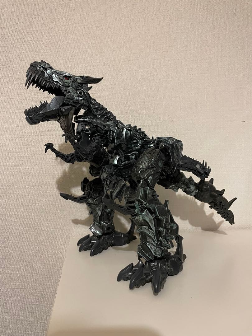 mgin様　TRANSFORMERS SS-07 グリムロック