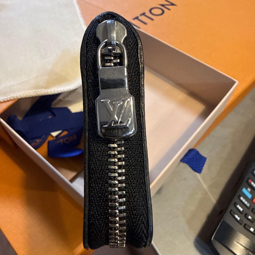 VUITTON ジッピーパース タイガ ICチップ 美品