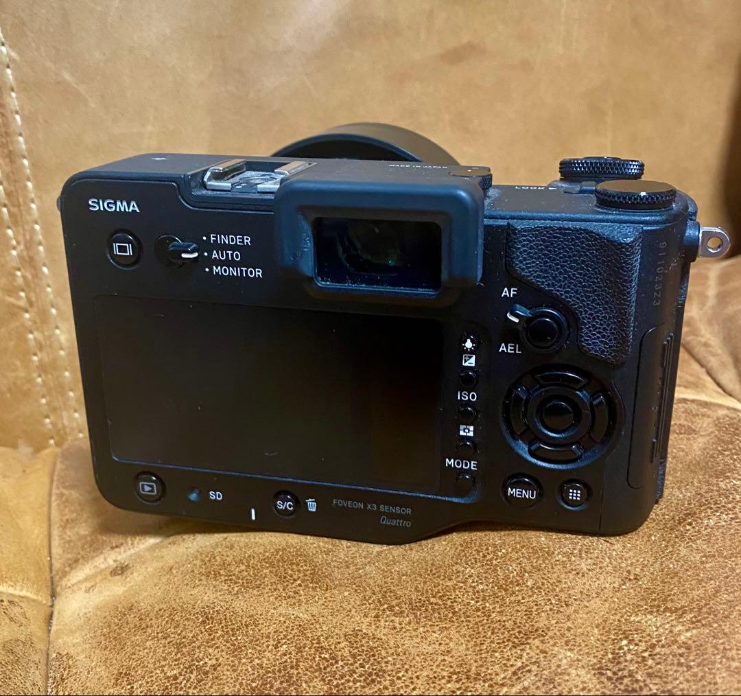 SIGMA SD Quattro ミラーレス一眼