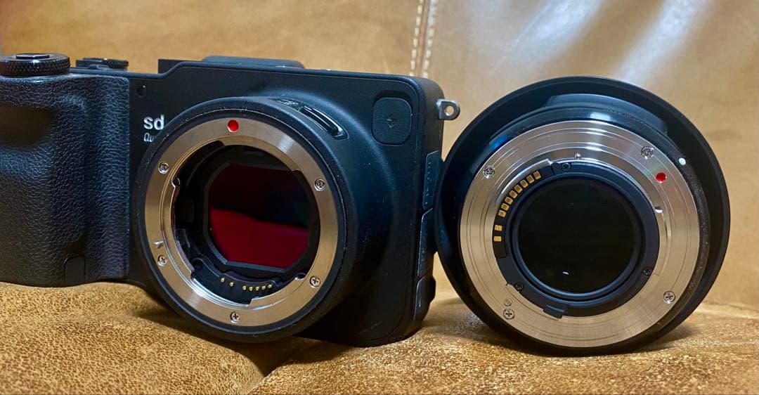 SIGMA SD Quattro ミラーレス一眼