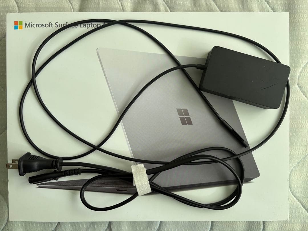 Windowsノート本体 Surface Laptop 4