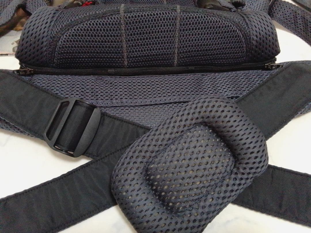 美品 ベビービョルン ハーモニー アンスラサイト 抱っこ紐 メッシュ