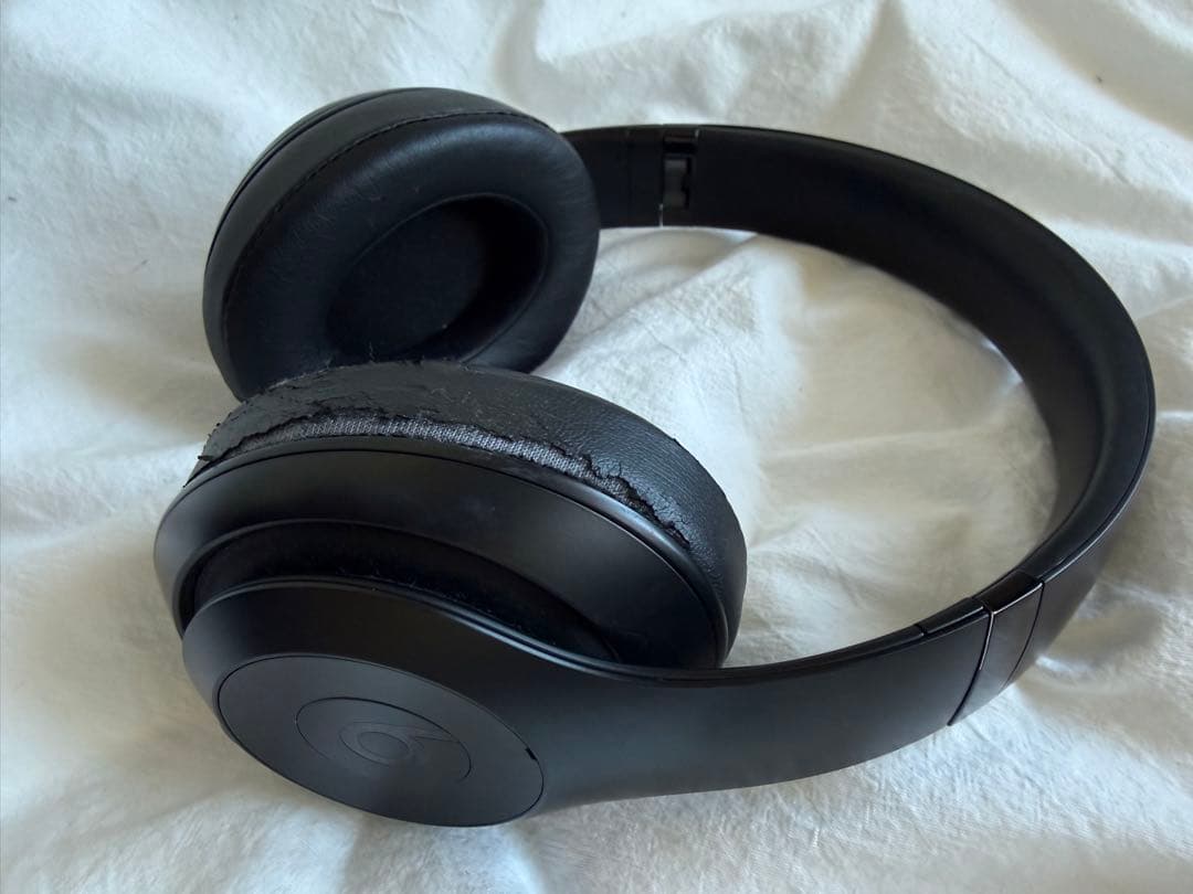 Beats Solo 3 ワイヤレスヘッドホン