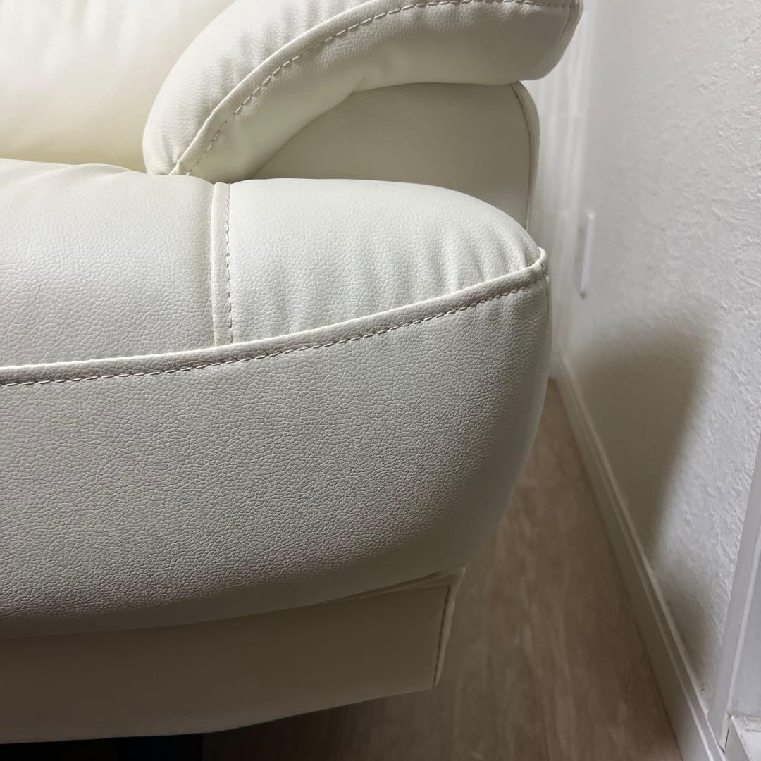 ニトリ　3人用合皮ソファ(Nシールドキャッツ3 IV)