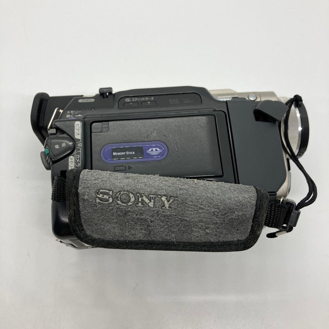ビデオカメラ e585d40tn Sony Handycam DCR-TRV10