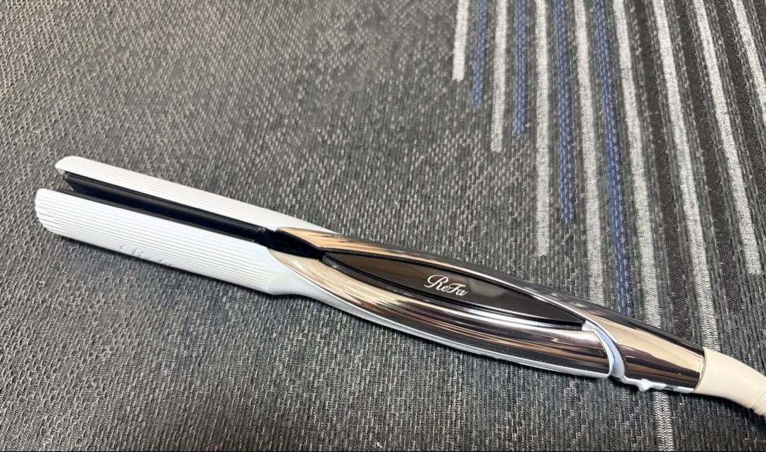 Refa ストレートヘアアイロン (お値下げ交渉可能