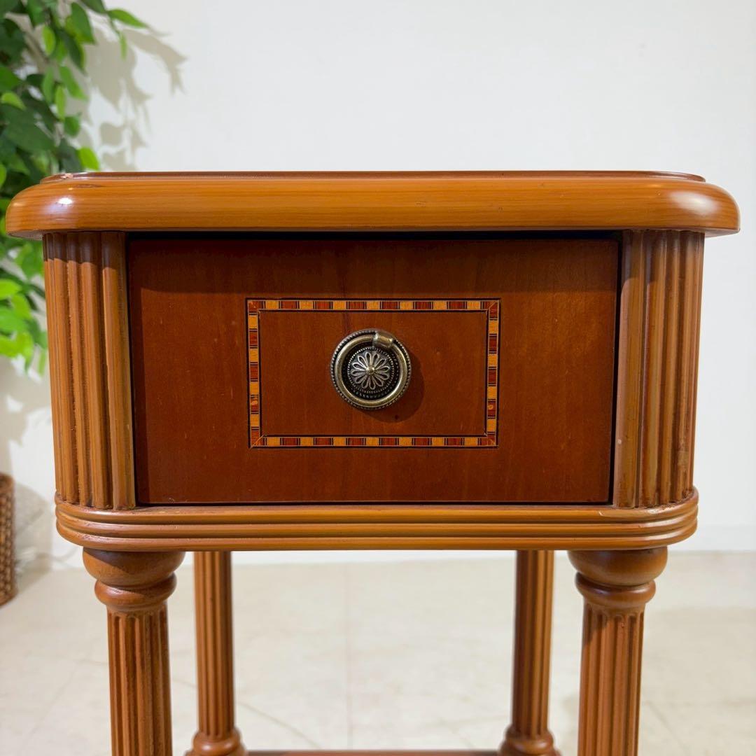 アンティーク調　クラシック　電話台　スモールキャビネット　サイドテーブル