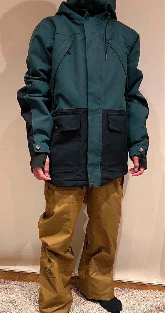 Quiksilver、airblasterスノボードウェア上下セット値下げ可