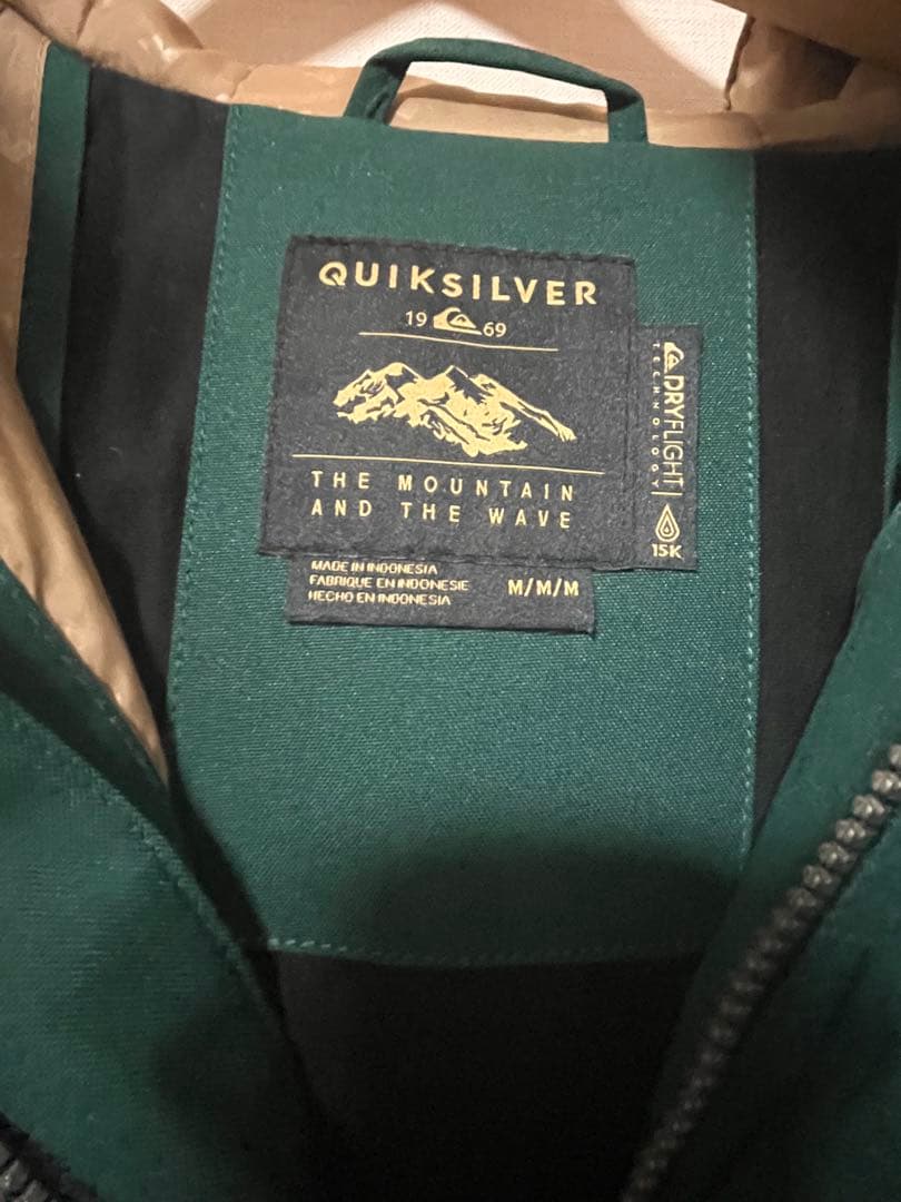Quiksilver、airblasterスノボードウェア上下セット値下げ可