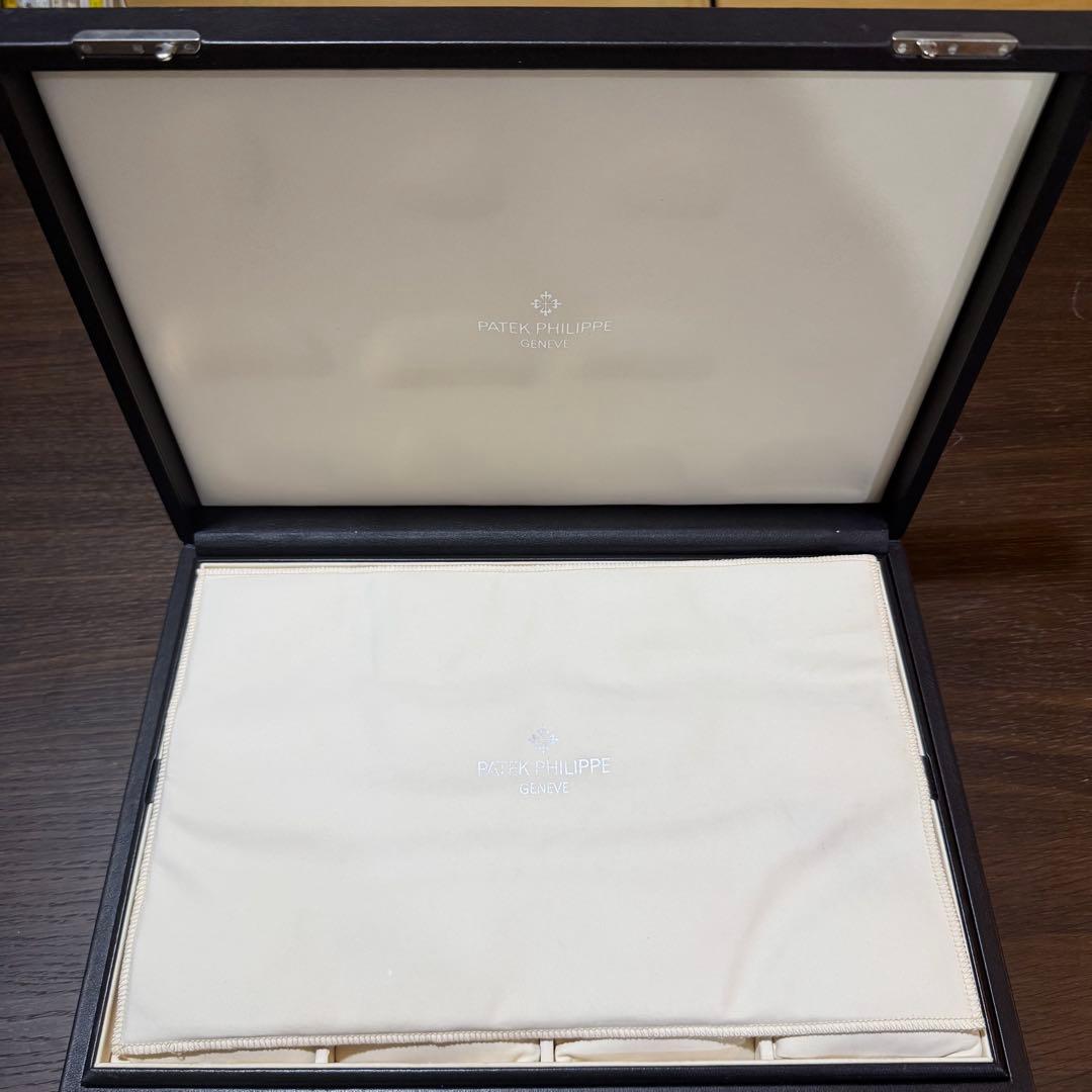 [超希少] Patek Philippe VIP向けコレクションケース