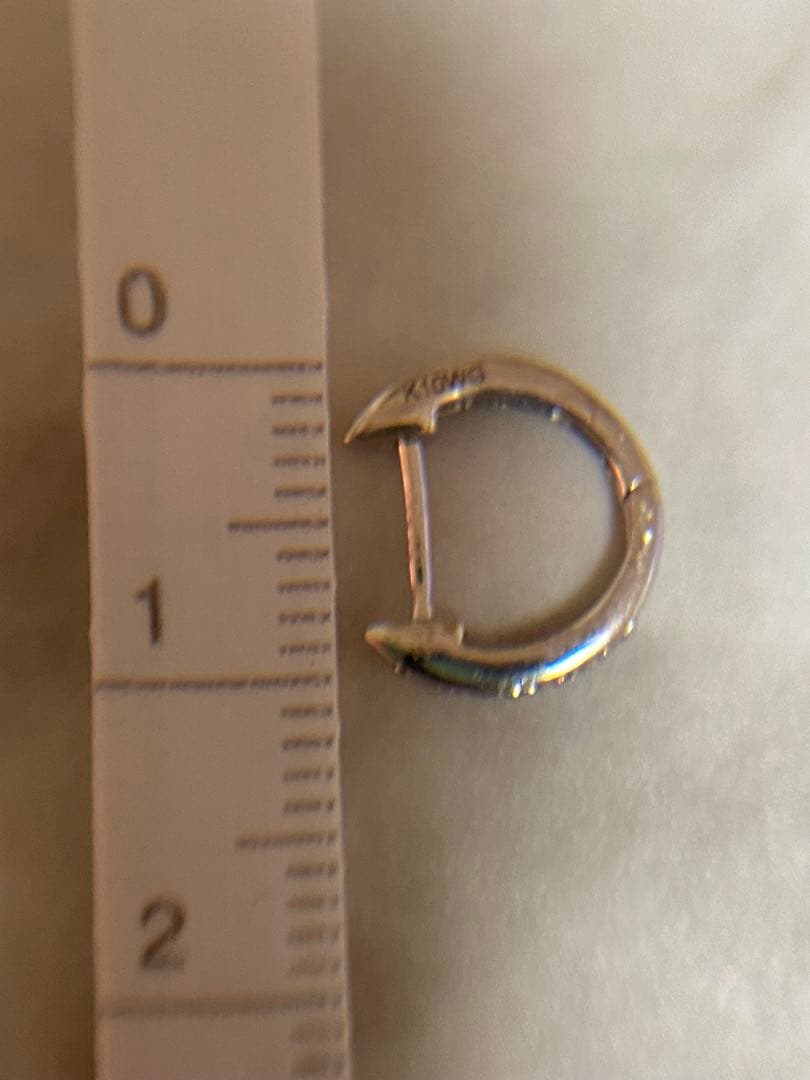 10金ダイヤモンド0.05ctバー型ピアス(片耳用)