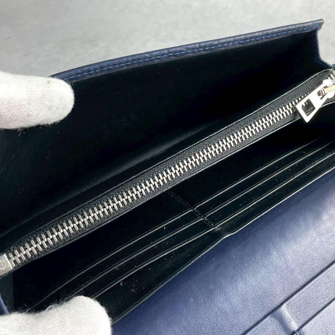 【美品】ロエベ 長財布 リピート アナグラム 型押し 総柄 レザー ロゴ 紺色