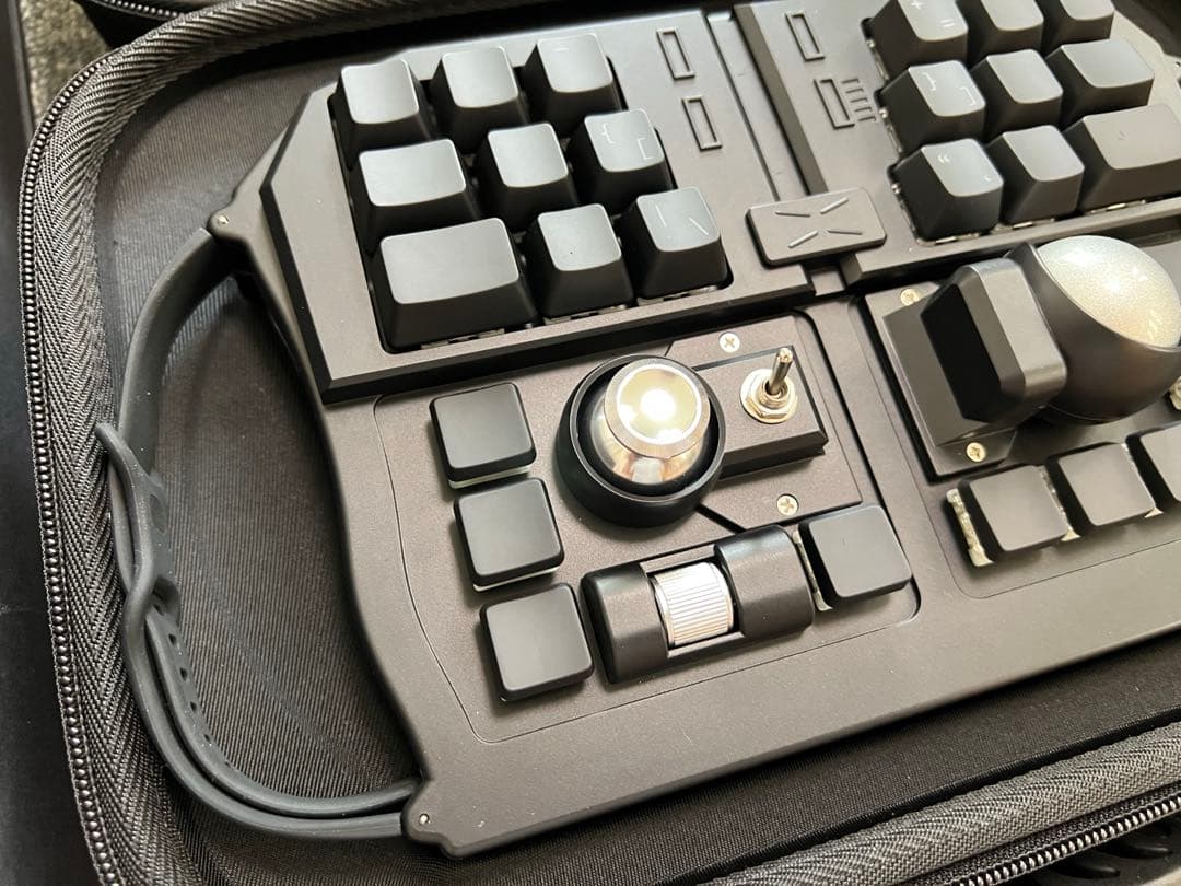 dotBravo GrabShell ONYX キーボード