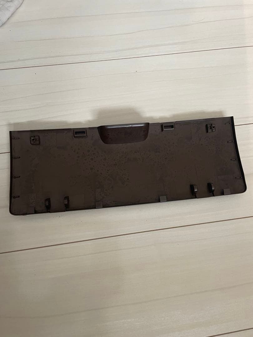 デリカ D5 グローブボックスパネル アクティブギア