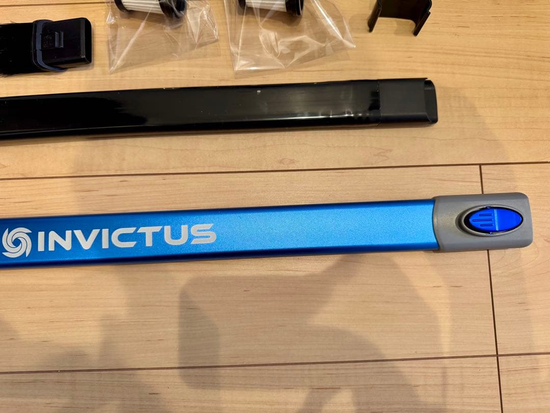 *良品*超軽量 INVICUS スティッククリーナー 2024年製