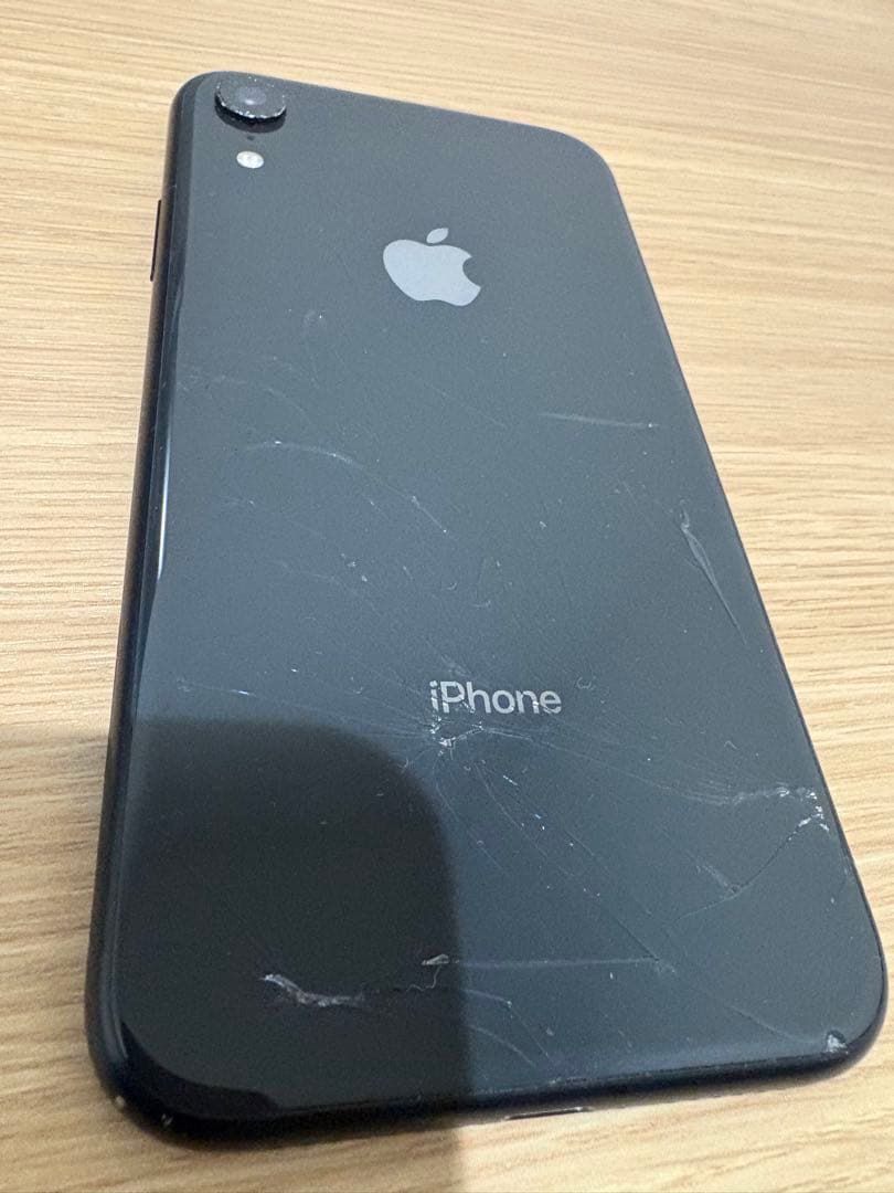 iPhone XR 64GB ブラックSIMフリー 背面ヒビあり 動作確認済