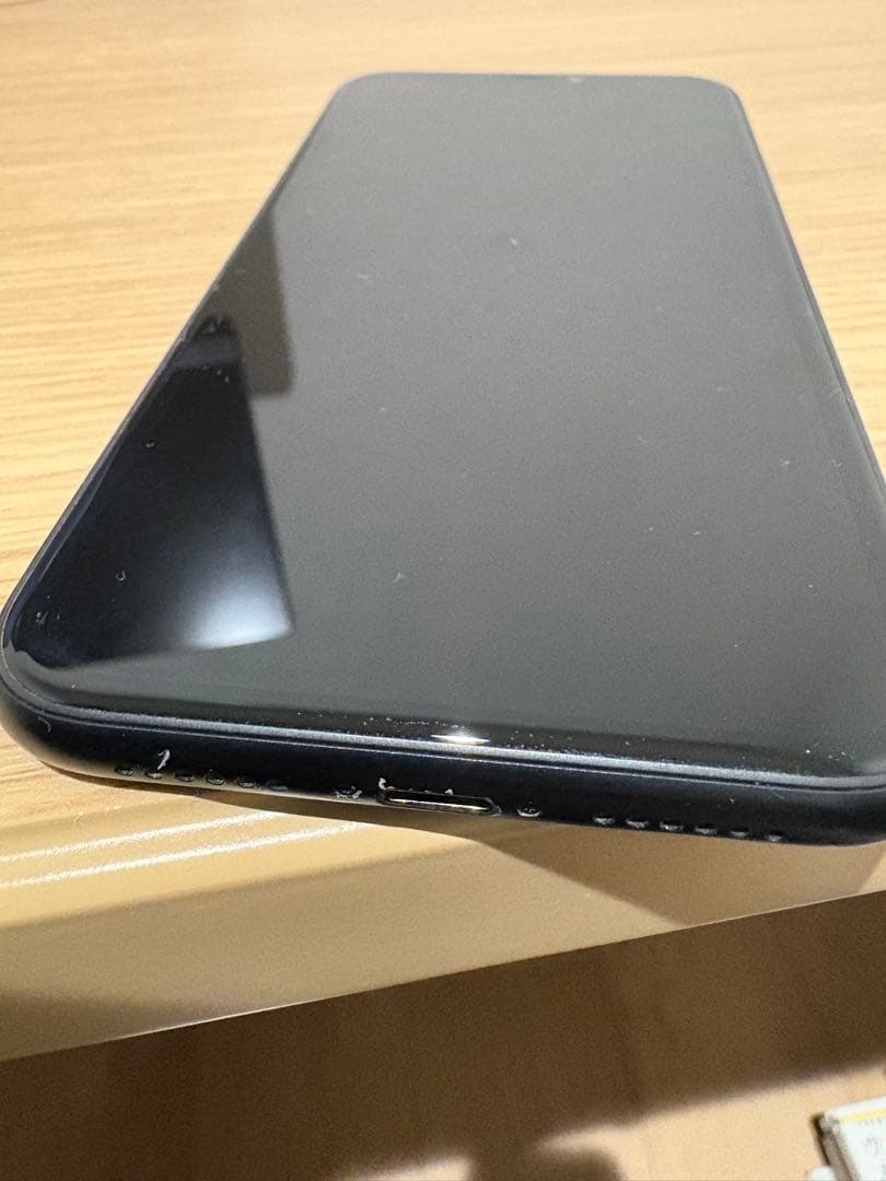 iPhone XR 64GB ブラックSIMフリー 背面ヒビあり 動作確認済