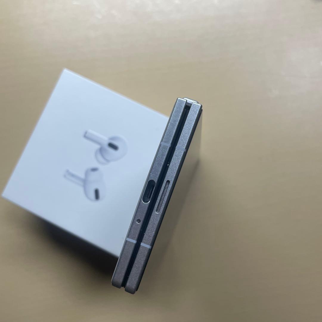 Galaxy Z Fold7 ホワイト　モックアップ　模型