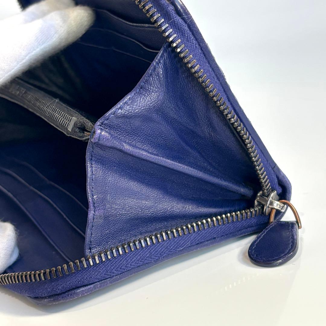 美品 ボッテガヴェネタ イントレチャート 長財布 ラウンドファスナー ブルー系