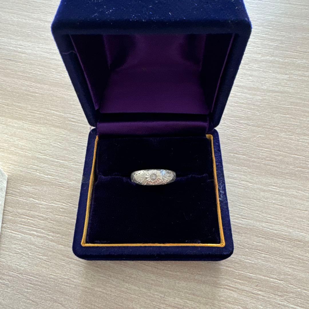 ダイヤモンド埋込プラチナ製「天皇陛下喜寿記念指輪」